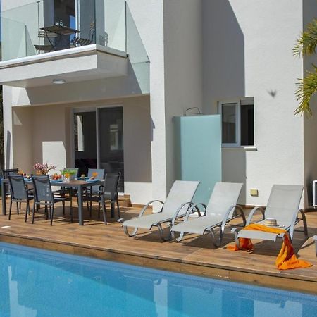 Tsokkos Family Villa - Pool Garden 2' Walk To Beach โปรทาราส ภายนอก รูปภาพ