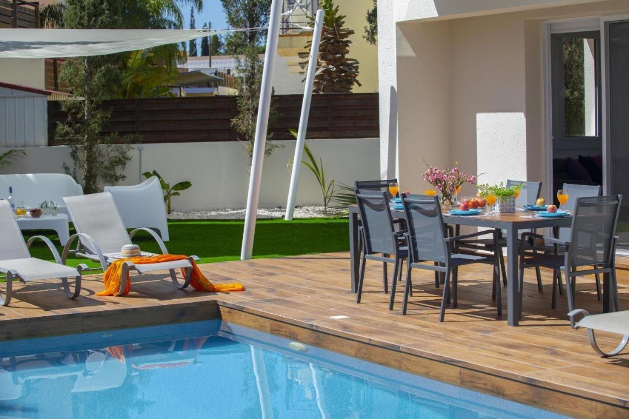 Tsokkos Family Villa - Pool Garden 2' Walk To Beach โปรทาราส ภายนอก รูปภาพ